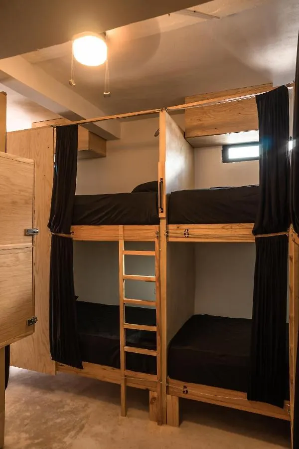 Maui Hostels Playa Del Carmen Aparthotel