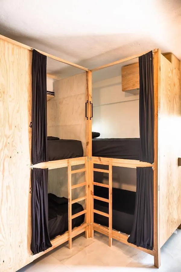 Maui Hostels Playa Del Carmen Aparthotel