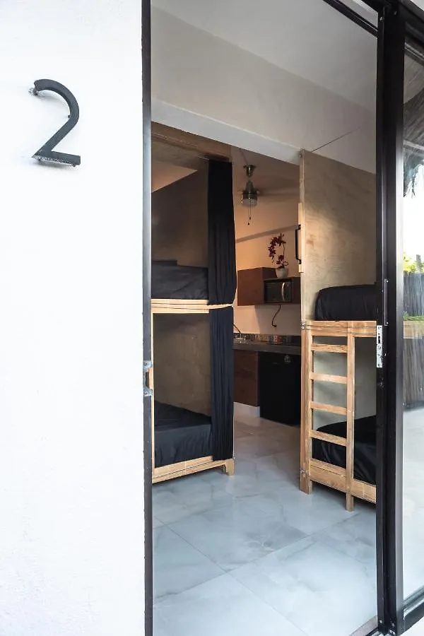 Apartahotel Maui hostel playa del carmen